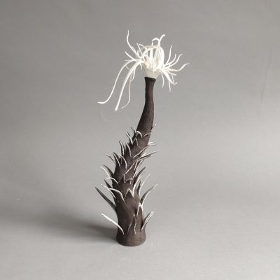 Sculpture contemporaine en grès et porcelaine